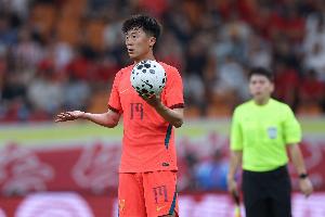绝对主力？刘洋、韦世豪连续4场国足先发，本期国足唯二全部首发