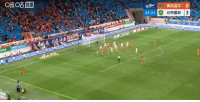 海牛角球攻势扳回一城，但VAR介入认定越位在先进球无效